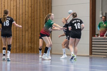 Bild 117 - wBJ HSG Kremperheide/Muensterdorf - HSG Joerl-Doppeleiche Vioel : Ergebnis: 34:23